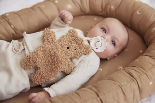 Doudou ours et attache tétine – Image 11