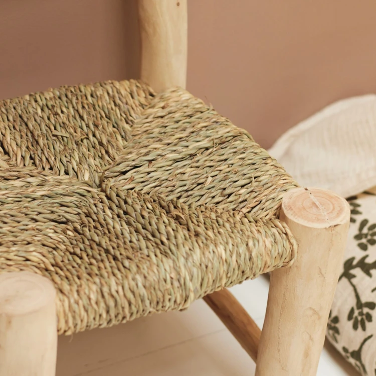 Chaise enfant en bois – Image 3